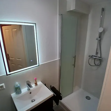 Hub 14 - Mit Balkon Hostal Karlsruhe