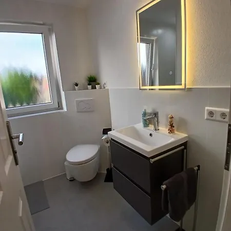 Hostal Hub 14 - Mit Balkon